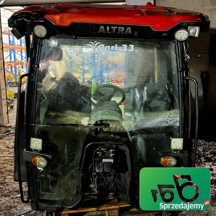 Kabina Valtra S292 wielkopolskie Wilkowo