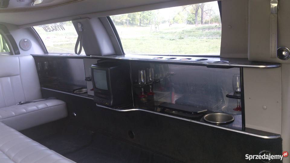 Sprzedam Limuzyna Lincoln 2001 9 osobowy radio / CD Stepień