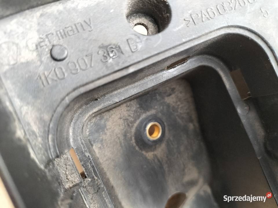SKODA OCTAVIA II 2 PODSTAWA UCHWYT SKRZYNKI osobowe