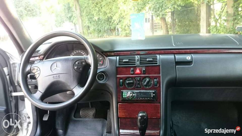 mercedes e270cdi w210 okular radio / CD wielkopolskie