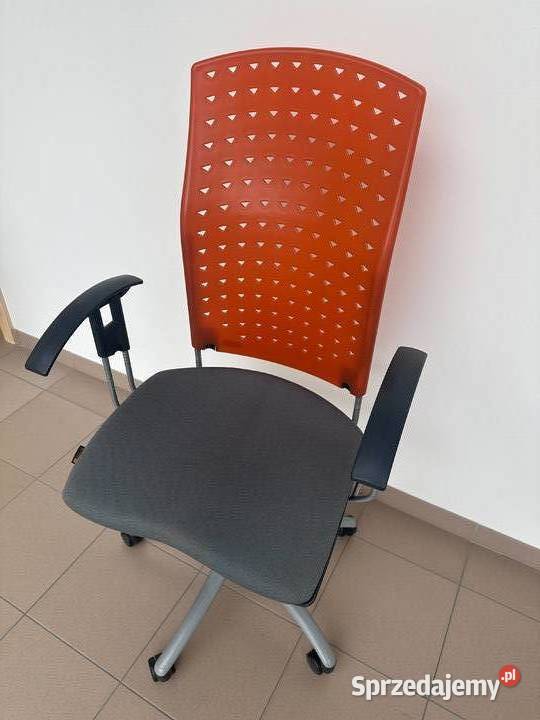 12 ergonomicznych foteli biurowych SITAG solidne dolnośląskie