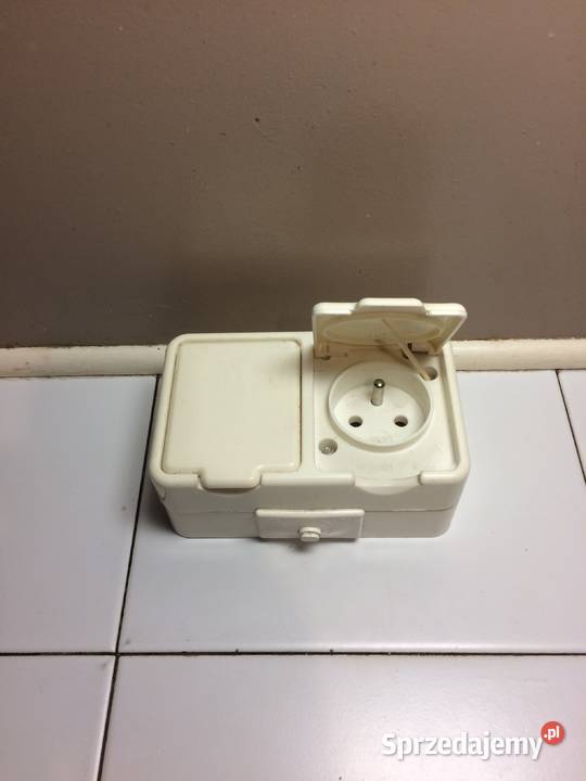 Gniazdo podwójne natynkowe z uziemieniem NOWE mazowieckie
