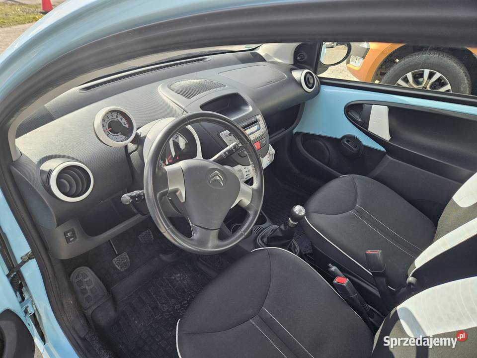 Citroen C1 1 0benz 2013 ciekawy kolor Mogilno