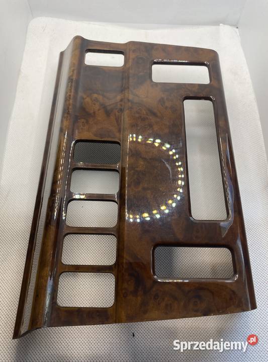 PANEL KONSOLI DEKOR ORZECH WŁOSKI MERCEDES 124 Rok produkcji 1991 Wyposażenie wnętrza Gorzów Wielkopolski