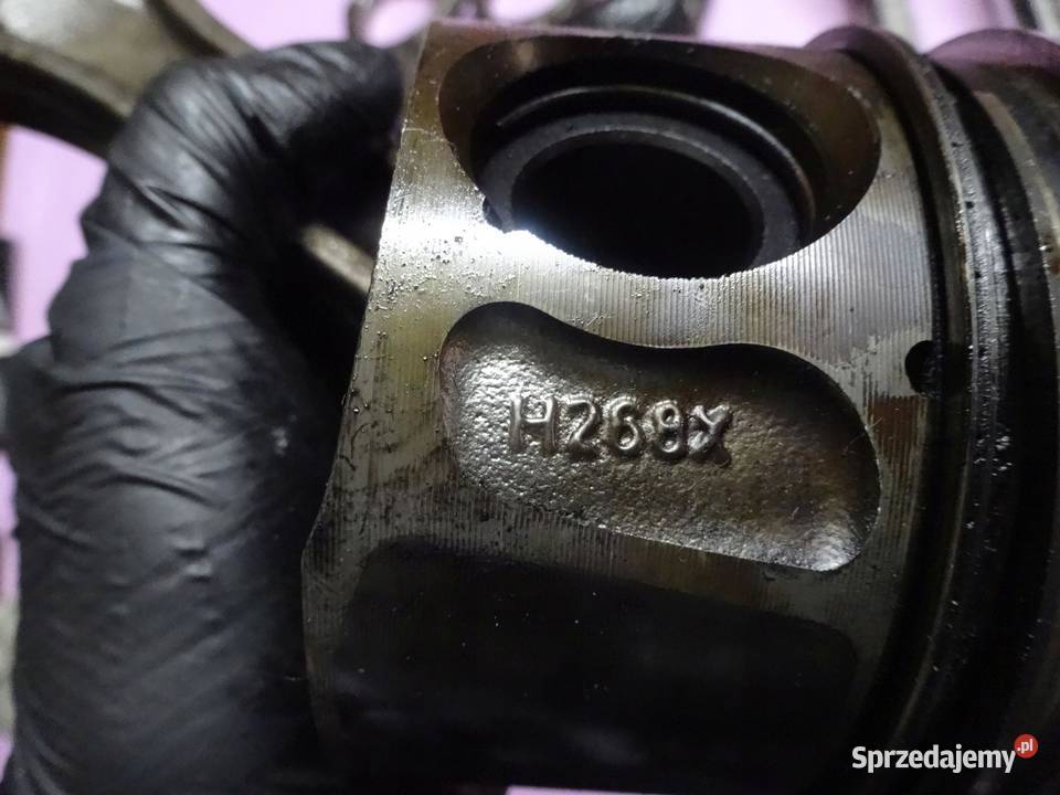 LAND ROVER DISCOVERY 4 30 TDV6 190 11R H268X sprzedam