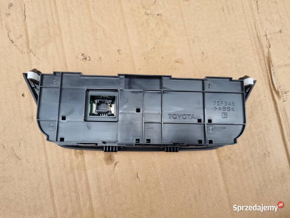 PANEL STEROWANIA KLIMATYZACJĄ TOYOTA RAV4 IV Panele sterowania, przełączniki sprzedam