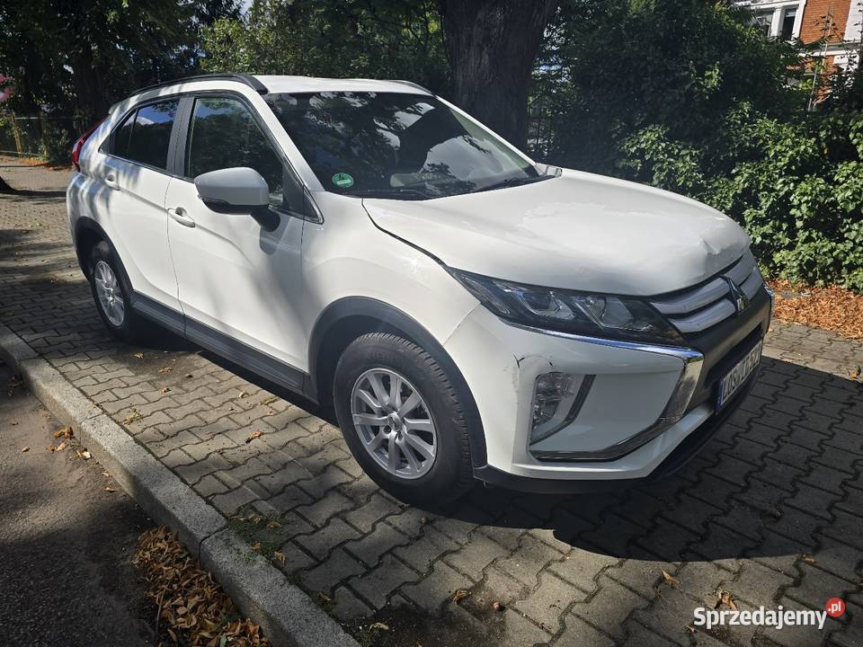 Micubiszi Eklipse cross 15 benzyna turbo Rok produkcji 2018 Eclipse Cross Słubice sprzedam