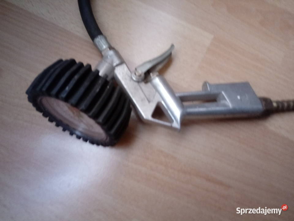 Pistolet z manometrem do pompowania Bieruń