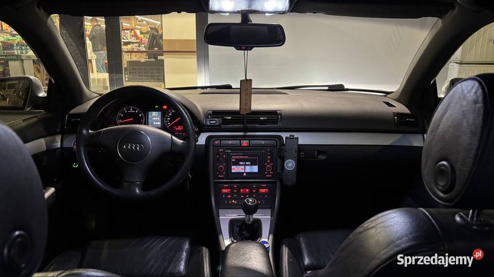 Audi a4b6 18t bgaz 190 odtwarzacz DVD lubelskie Chełm