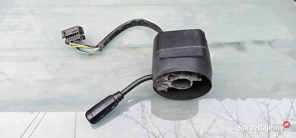 Przełącznik kierunkowskazów mercedes w202 Rok produkcji 1994 Pozostałe Zbąszyń