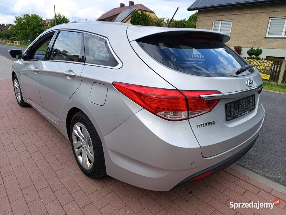 Hyundai I40 kombi 16 benz BEZWYPADKOWY Lgota-Mokrzesz