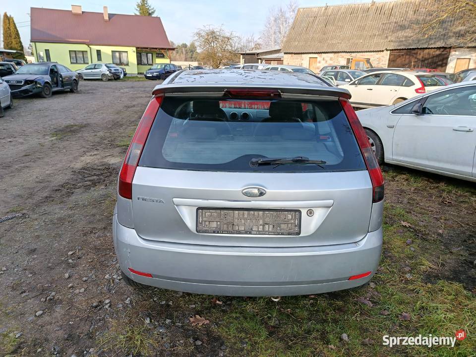 Ford Fiesta 14 59 kW 2004 r dawca części Rok produkcji 2004 Szklarka Myślniewska