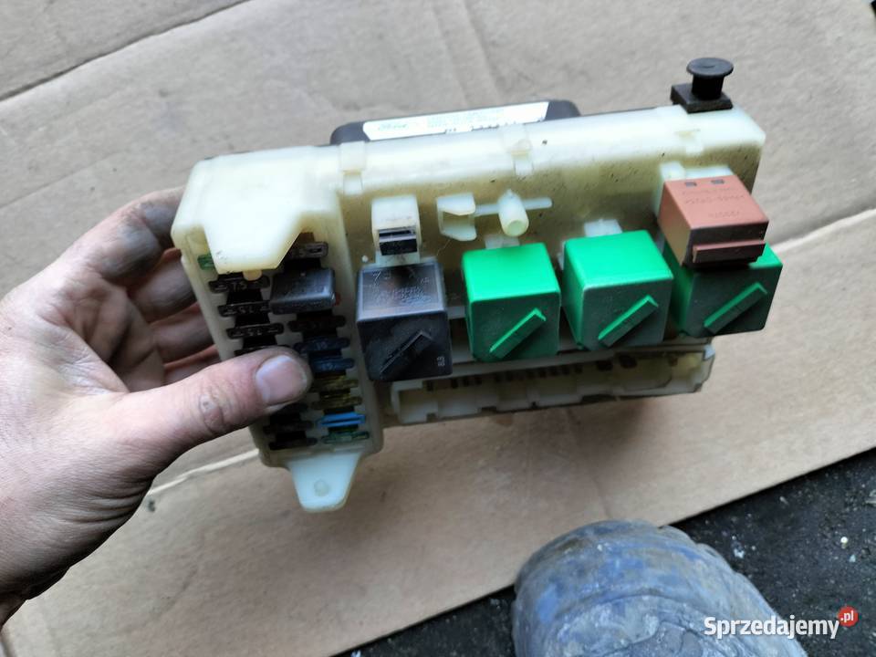 MONDEO MK1 MK2 SKRZYNKA BEZPIECZNIKÓW