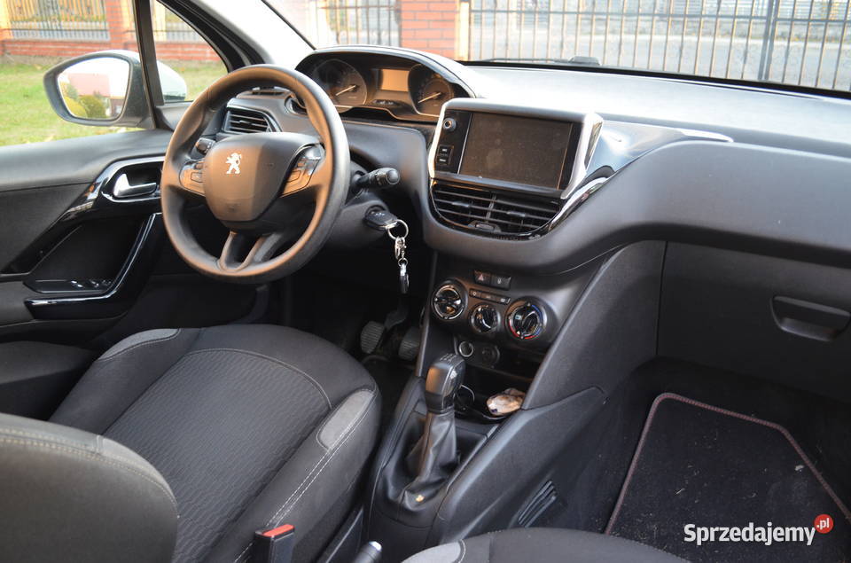 Wynajem Peugeota 208 nieuszkodzony Nowa Dęba