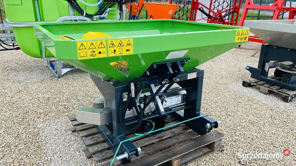 Rozsiewacz Polowy 1200L malowany DOSTAWA Rozsiewacze nawozów Pasturka