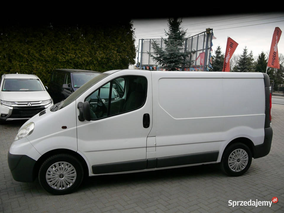 Opel Vivaro 25d Klima Stan b bez rdzy i korozji sprzedam