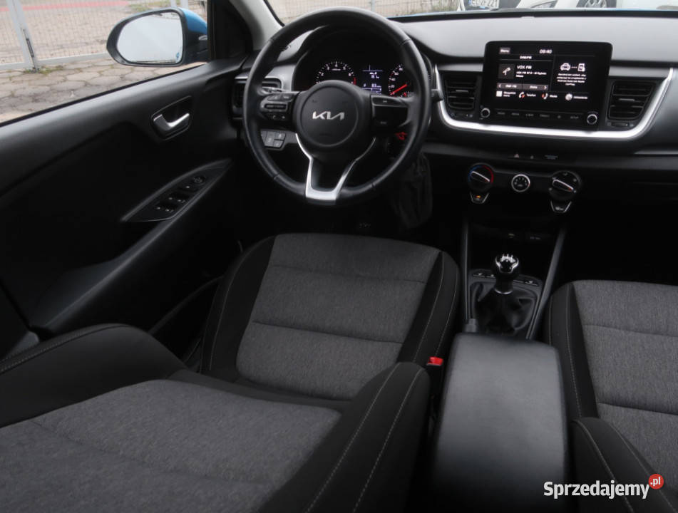 Kia Stonic 12 DPI asystent pasa ruchu