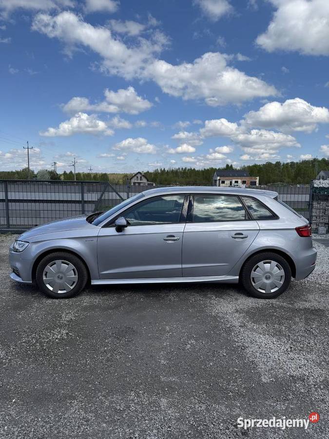 Audi A3 etron 2018 śląskie Książenice