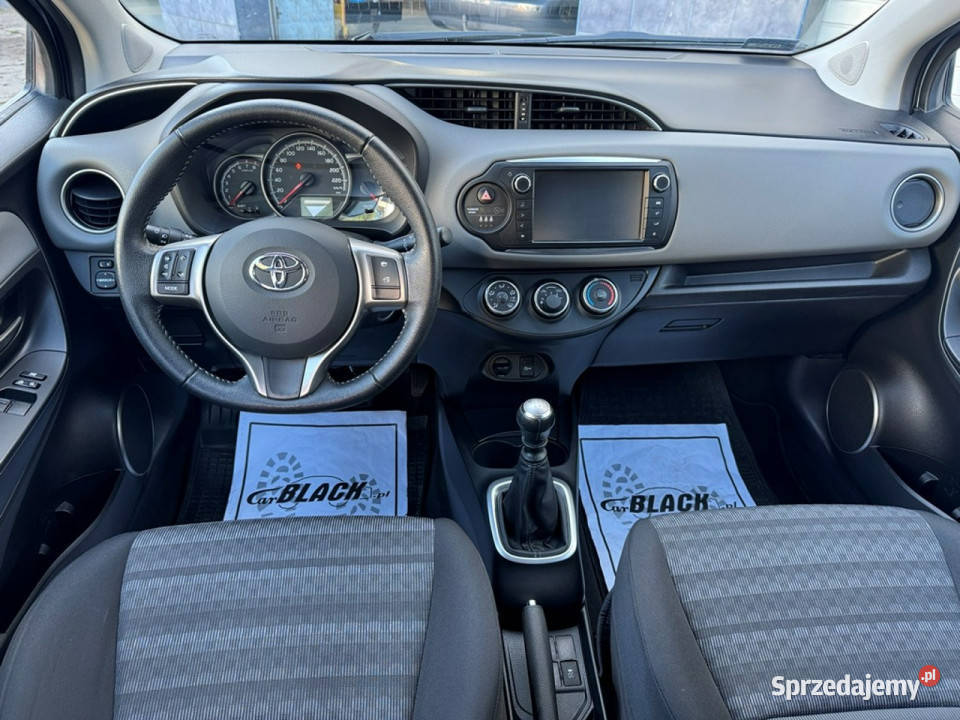 Toyota Yaris SALON POLSKA niski przebieg Pisemna immobilizer Konin