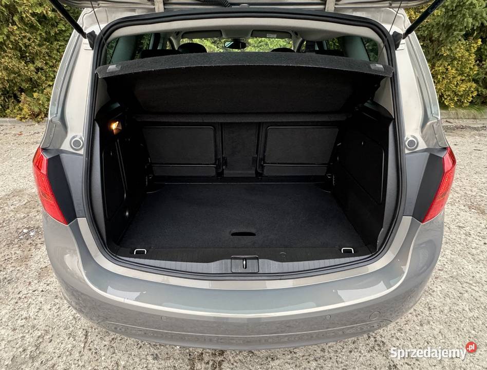 14 140LIFTTempomatPdcKlimatronikPodgrzfotel światła do jazdy dziennej Elbląg