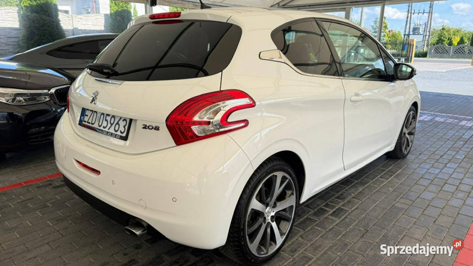 Peugeot 208 16 Benzyna 120 Panorama Dach Hatchback Zduńska Wola sprzedam