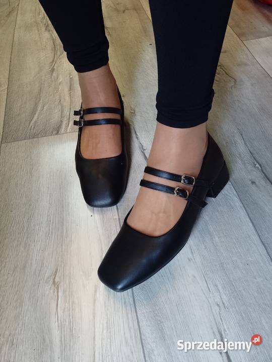 40 CzRnet niskie czółenka wieczorowe z podwójnym Kraków