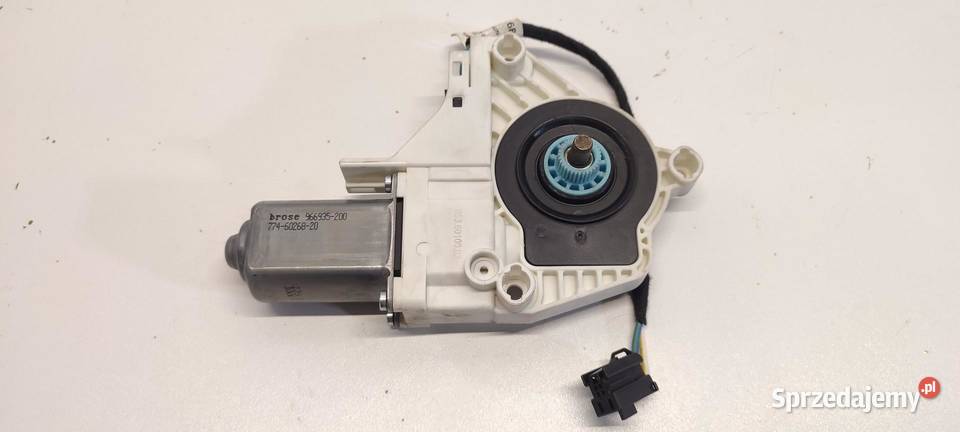 AUDI A6 C7 SILNICZEK SZYBY 8K0959801A