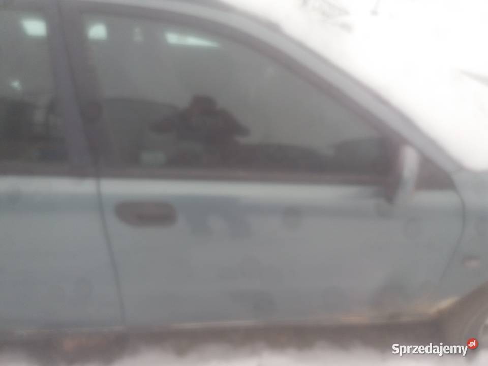 Części do Volvo V40 Rok produkcji 1997 Dębowa Kłoda sprzedam