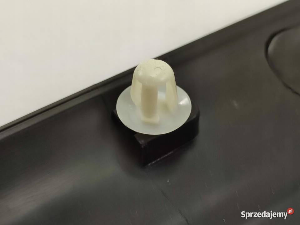 LISTWA DRZWI LEWA 119 CITROEN SAXO 19962004