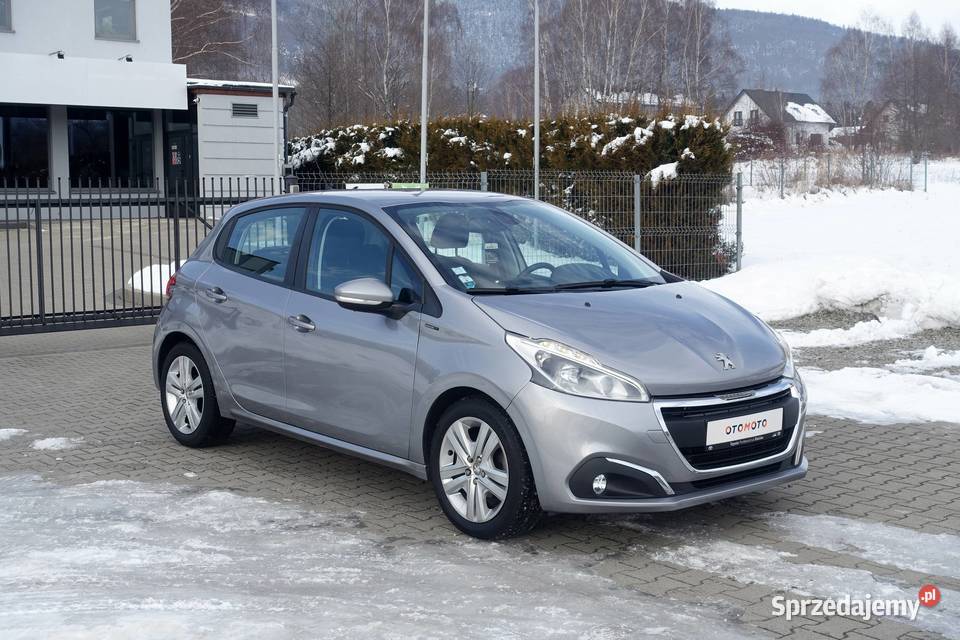 Peugeot 208 12 83 LIFT Niski przebieg Bez 1199cm3 Buczkowice