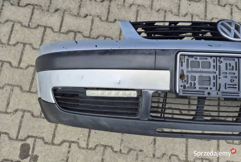 ZDERZAK PRZÓD PRZEDNI VW PASSAT B5 LB7Z SREBRNY osobowe Działoszyce