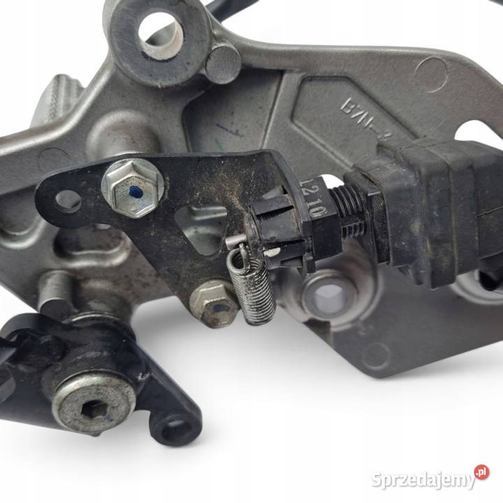 PRAWY PODNÓŻEK KIEROWCY Yamaha MT09 SP RN69 RN82 Chełm sprzedam