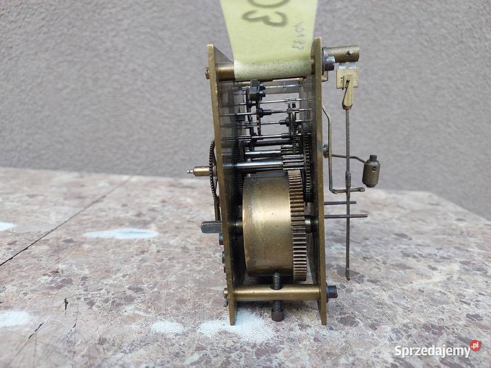 803 Mechanizm starego zegara ściennego Kienzle Tczew