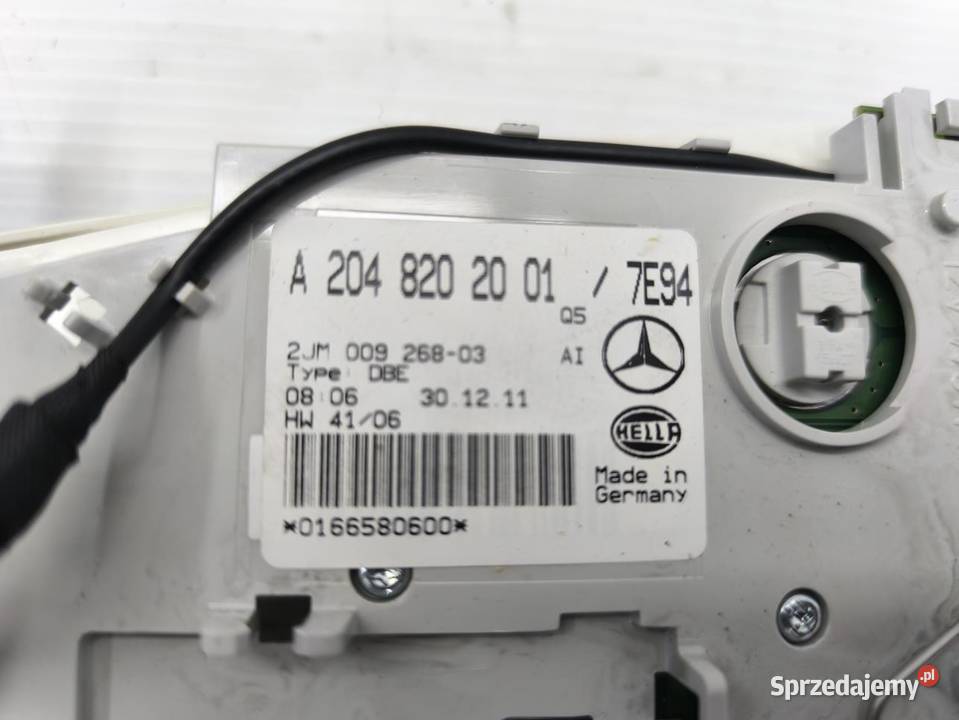LAMPKA OŚWIETLENIE KABINY MERCEDES W204 LIFT sprzedam
