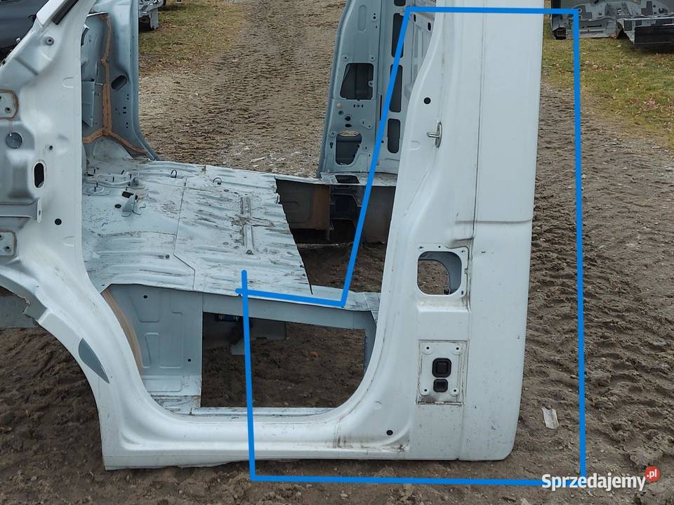 Renault Master III LIFT 2023r próg słupek lewy