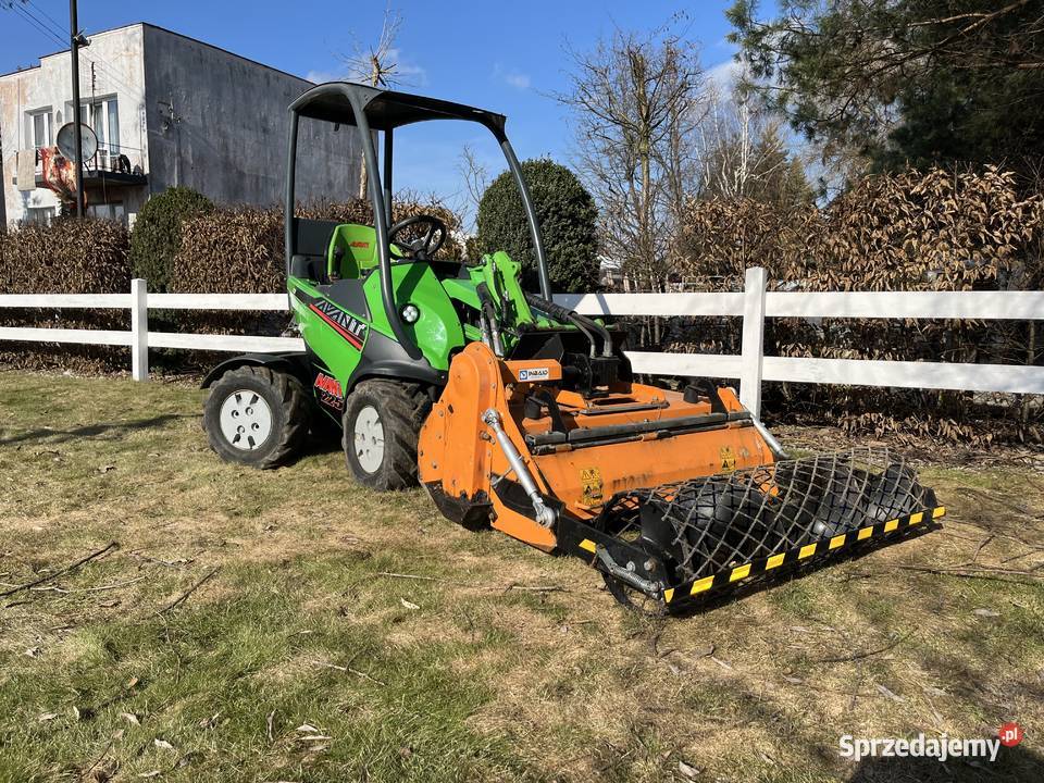 Avant 225 Miniładowarka