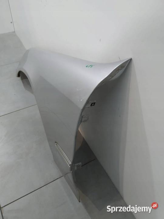 BŁOTNIK LEWY PRZÓD SREBRNY LIFT MercedesBenz Błotniki