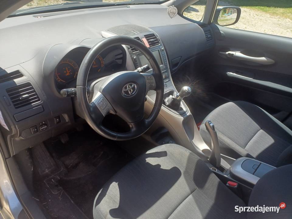 Toyota Auris 16 VVti 1KM Auris Sikorzyce sprzedam