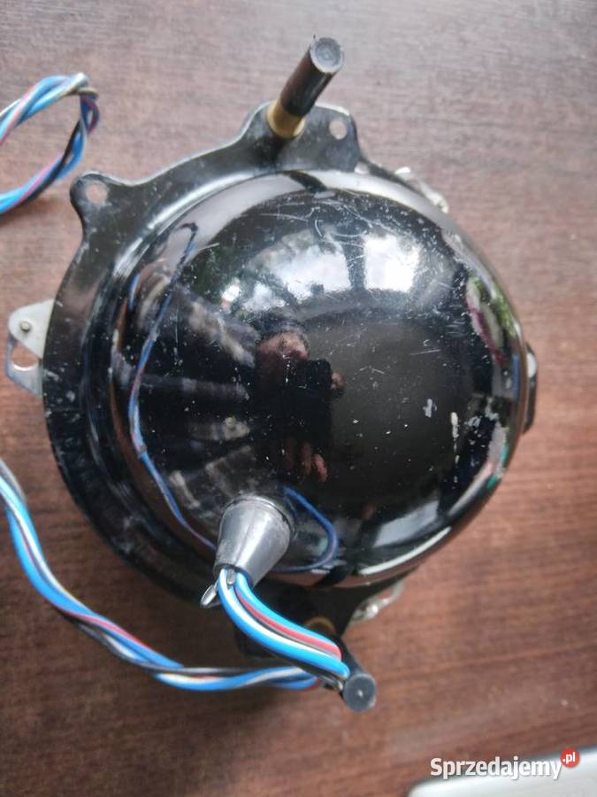 Lampa z garnkiem wkład świetlny Lucas 5 34 GE Oświetlenie Banino