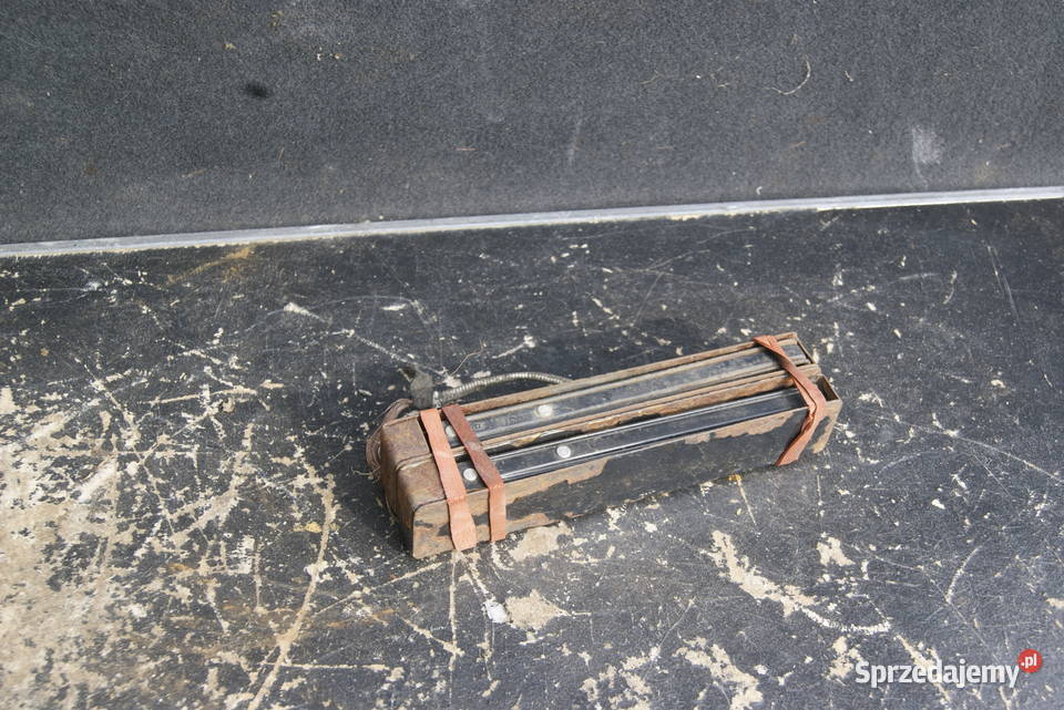 HELLA KIERUNKOWSKAZY FORD MERCEDES OPEL DKW IFA