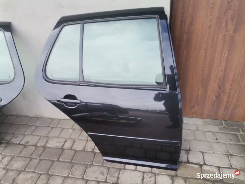 VOLKSWAGEN GOLF 4 IV 5D DRZWI PRAWY TYŁ Nowy Sącz sprzedam