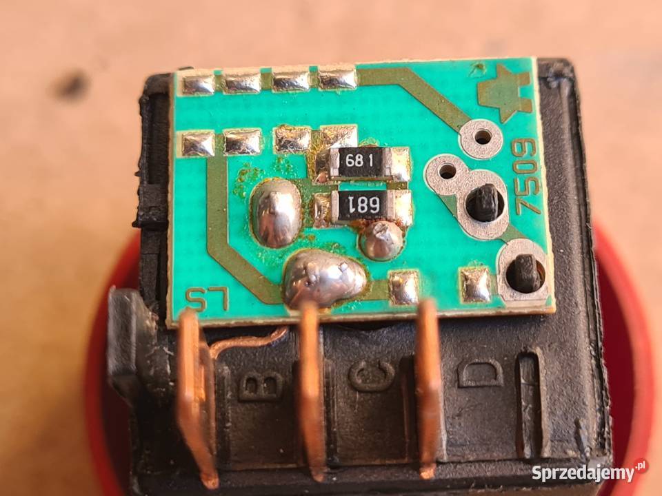 IVECO DAILY 3 9906 włącznik przełącznik świateł dolnośląskie Legnica sprzedam