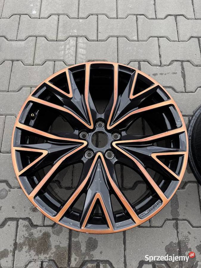 Felgi CUPRA Leon r 19 Rozstaw śrub 5x112 ET49 Łódź