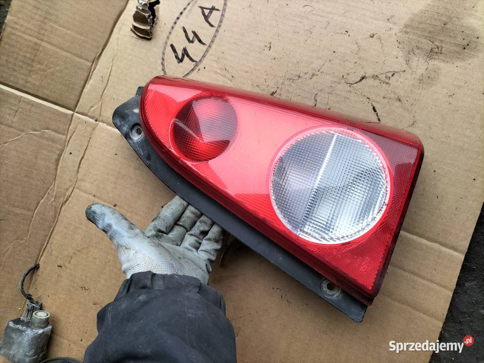 OPEL AGILA A LAMPA TYŁ TYLNA PRAWA lubelskie Kamień-Kolonia sprzedam