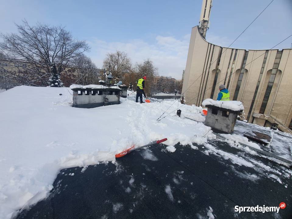 Odśnieżanie dachów Przemyśl Strzyżów Jarosław podkarpackie