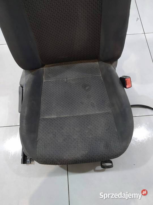 FOTELE PRAWY PRZÓD PASAŻERA 18R VW Volkswagen sprzedam