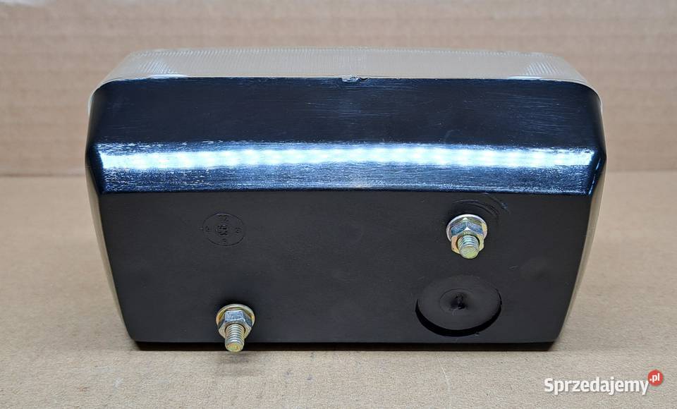 LAMPA COFANIA BIAŁA 140X45 FIAT 126P POLCAR osobowe Mielęcin sprzedam