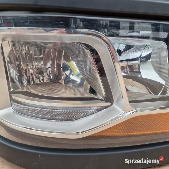 SCANIA R S REFLEKTOR H7 PRAWY LAMPA RAMKA UCHWYT lubuskie Bieleń