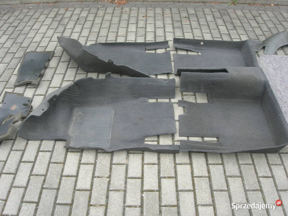 wyposażenie wnętrza omega a kombi osobowe sprzedam