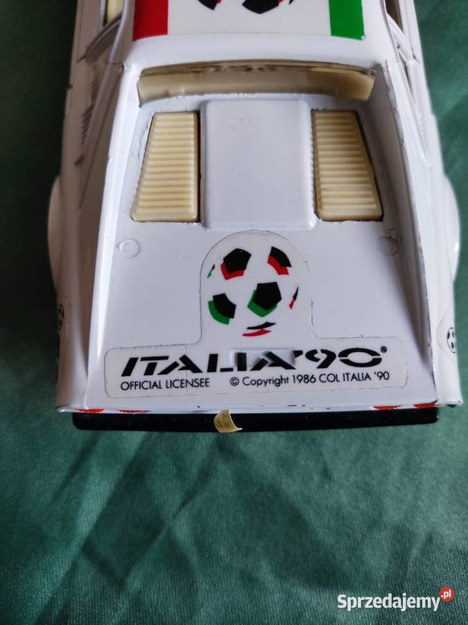 Model samochodu 124 Ferrari 308 GTB Italia 1990 Głuchołazy